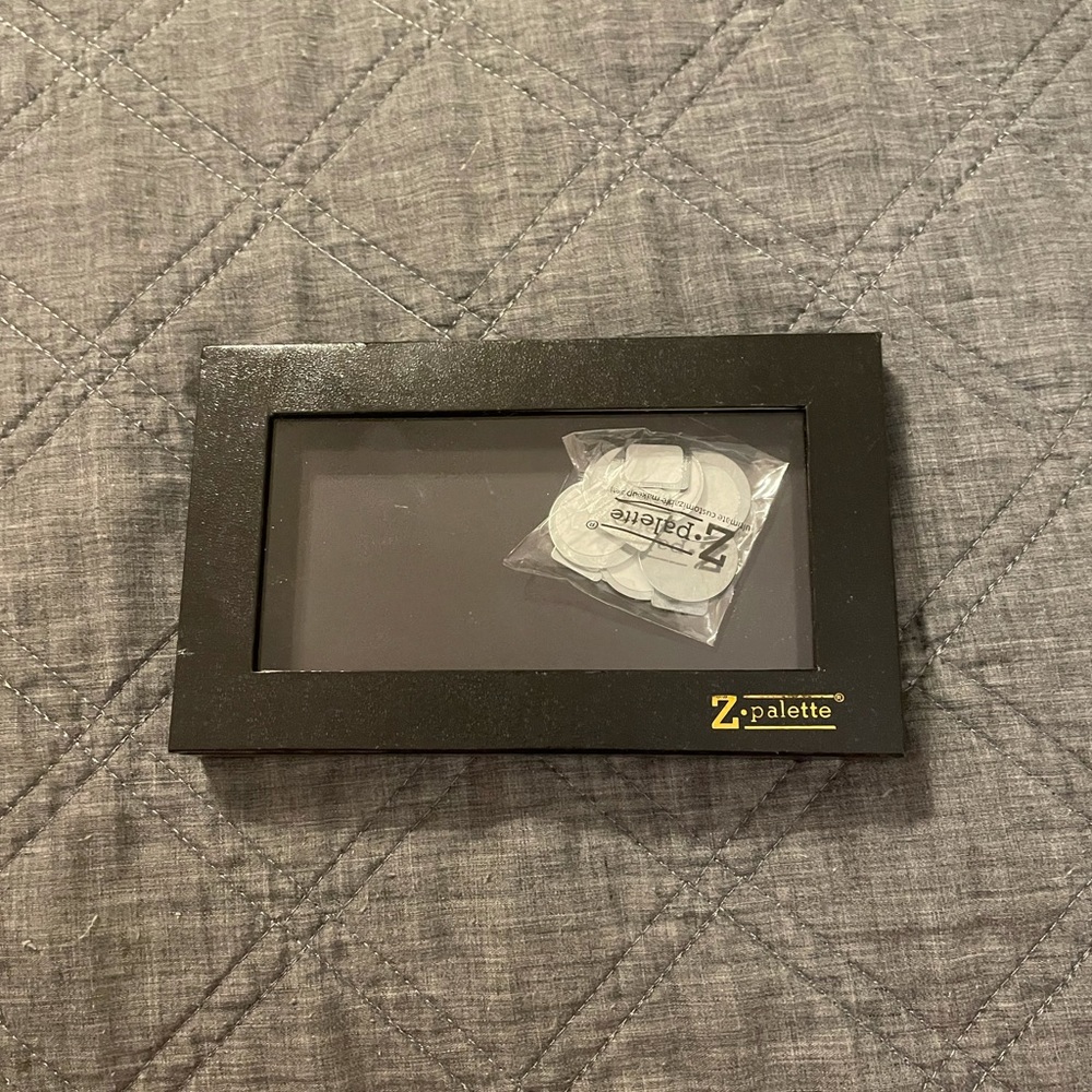 Z Palette Case & magnet backs